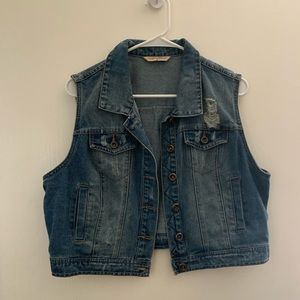 Sleeveless denim vest